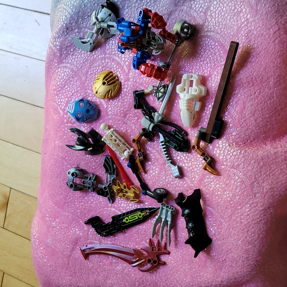 Lego Bionicle spare parts 2 masks and limbs